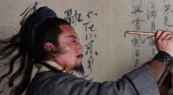 李逵|李逵对宋江掏心掏肺,宋江为什么临死前还要毒杀忠心耿耿的李逵?