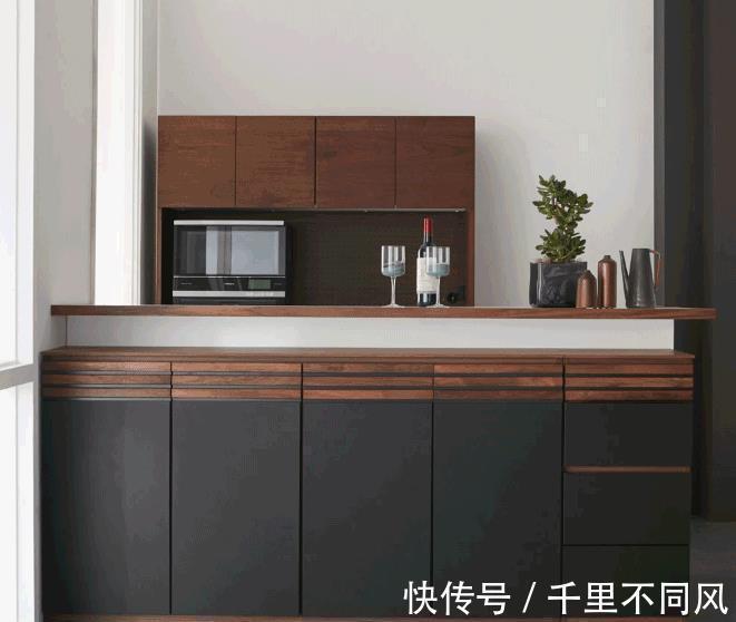 玻璃门|老师傅透露:岛台边加10cm宽薄柜,不起眼,收纳力跟橱柜不相上下