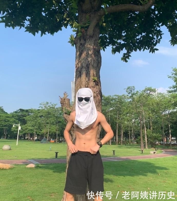 小哥哥|天蝎座大男孩,满身精肌的体育生,这样的肌肉小哥哥,痞帅可人!