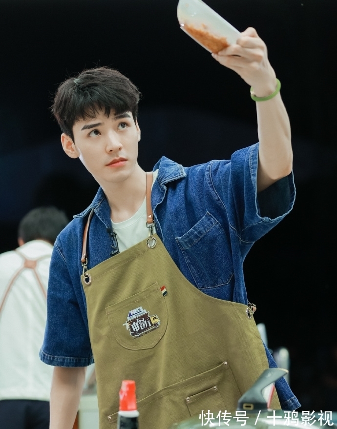 丁真|《中餐厅5》好尴尬!6个明星4个不会做饭,姚安娜说小葱是韭菜