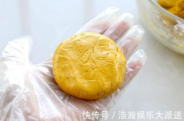 怎样做出完美的南瓜饼不油炸金黄软糯更有营养，孩子还爱吃