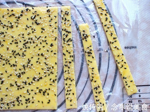 红薯最好吃的做法，做成小零食，酥酥脆脆，唇齿留香，太好吃了