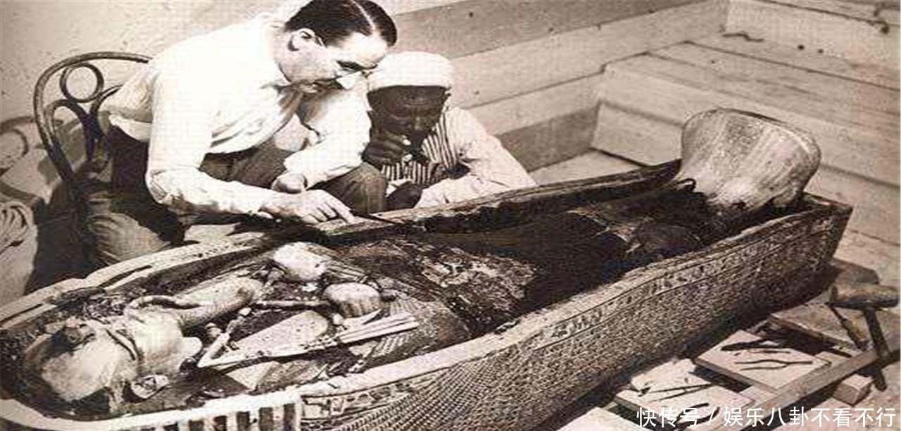 图坦卡蒙陵出土了两件神物,一件为黄金面具,另一件绝非地球产物