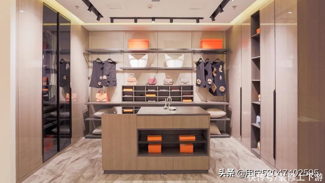 极简|轻奢定制最前沿——挂墙式衣帽间