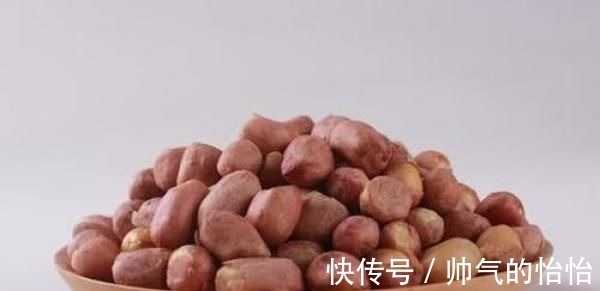 阿司匹林|花生和它一起吃,胜过“阿司匹林”,清洁血管防血栓,血压悄悄降