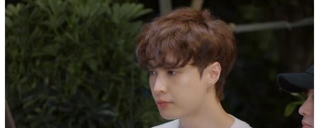 买本书都被批为冲动消费,有些人,难道就是为了否定一切而生