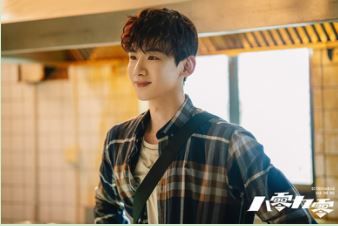 白敬亭倪大红演绎代际碰撞，《八零九零》今晚开播