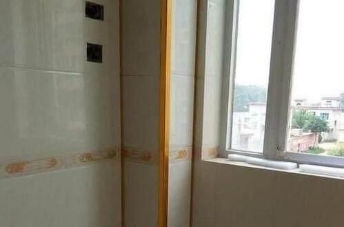 红砖|一旦工人这样给你包水管,一分钱都不要付,赶紧让他拆了重装!