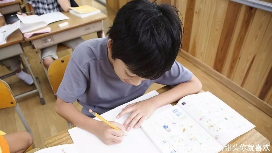  不知|不懂感恩的孩子，同时不懂惜物，也不知体恤别人的困苦