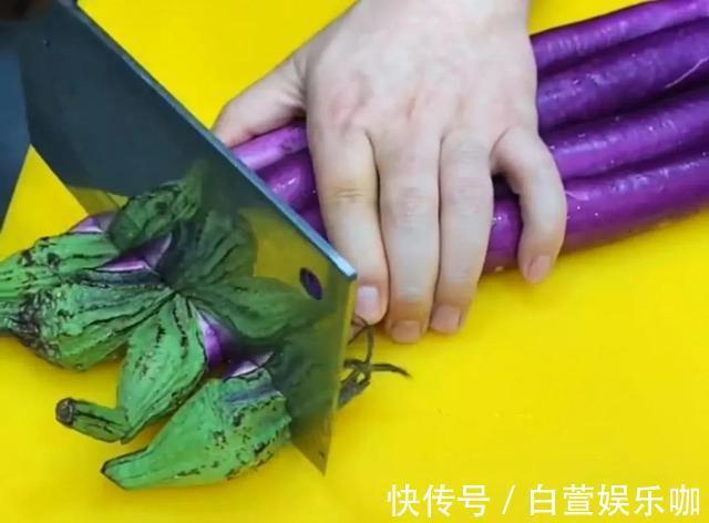 豆角烧茄子|今天美食，豆角烧茄子，在家自己做的饭店炒菜！能吃三碗大米饭