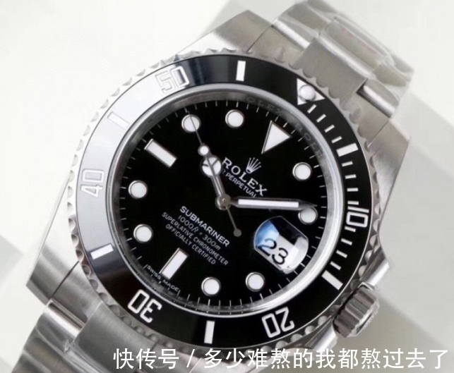 腕表|欧米茄海马和劳力士潜航者，哪款更适合玩水的时候佩戴？