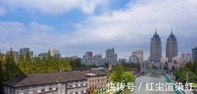 苏州市|法国游客来到苏州，看到奇葩地标“秋裤楼”，直言设计不太合理