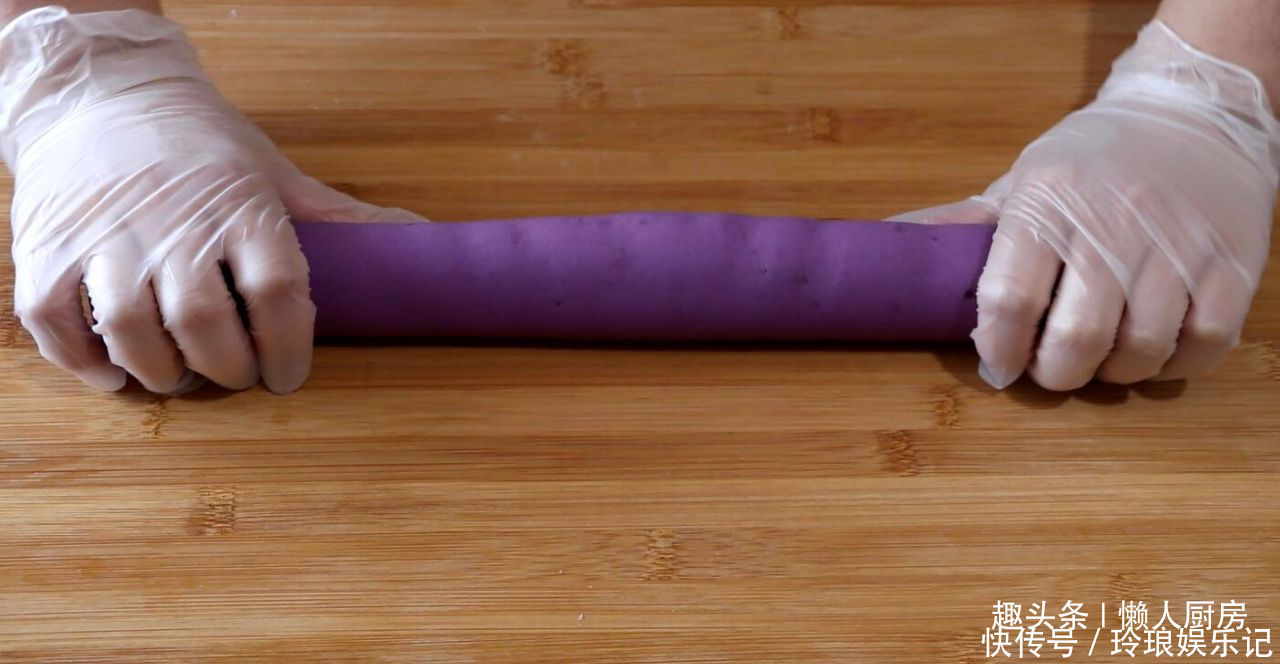压一|不用一滴油,不用擀皮,压一压,就能做出外酥里糯的紫薯饼