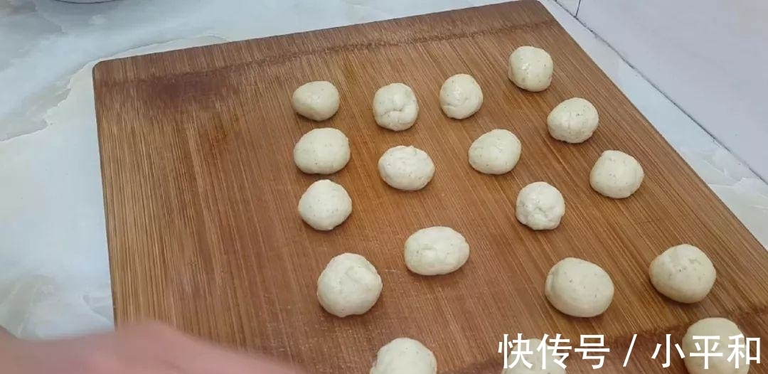 好吃|土豆这样做才好吃, 不用油炸, 比红烧狮子头都好吃, 好吃到流口水