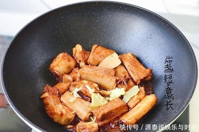 琥珀色|在国外它被称为人参果,和排骨炖1锅,香浓美味,手脚不冷全身暖