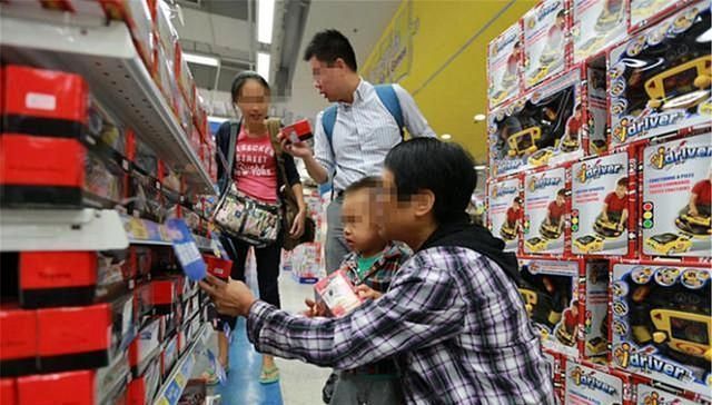 妈妈|''妈妈求你别打了''，6岁孩子痛哭求饶，脾气暴躁的家长有多可怕