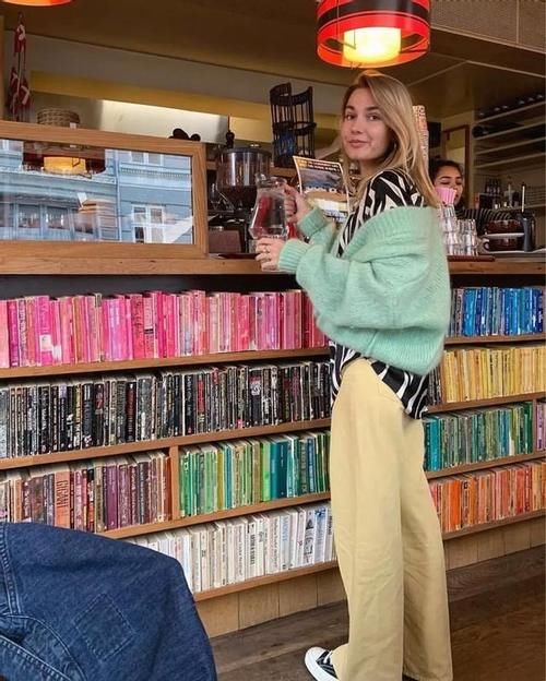 女人40穿衣不惑，学会这些搭配技巧，用基础款穿出优雅高级范