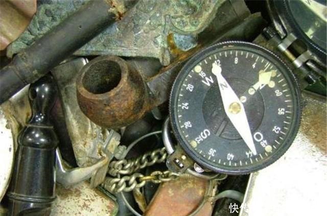 飞行员|二战苏军飞行员遗体,身处沼泽55年,被找到时尸身不腐