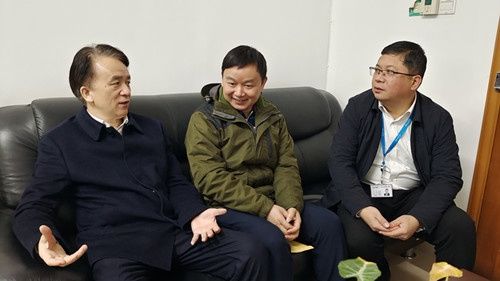 何庆南|医院开展节前走访慰问老党员、老干部及生活困难党员群众