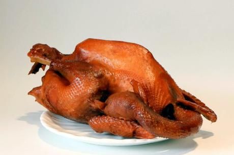  不用一滴水的烧鸡，腌30分钟扔进电饭锅，喷香软烂肉嫩还多汁