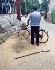 |笑话:当你在减肥时是不是总有这样的朋友