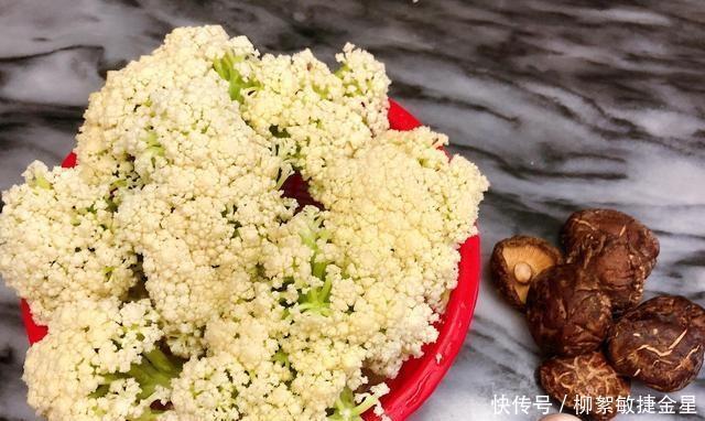 用肉|蔬菜炒花椰菜用这种材料,比用肉炒更好吃,大人小孩都爱吃