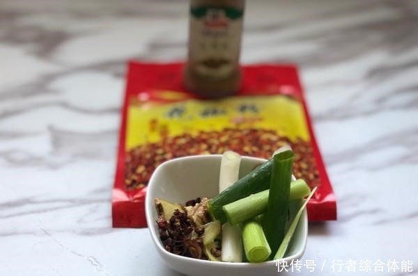 日本人稱為“腦黃金”的魚,在中國(guó)很便宜,只因?yàn)樘攘耍?
onload=