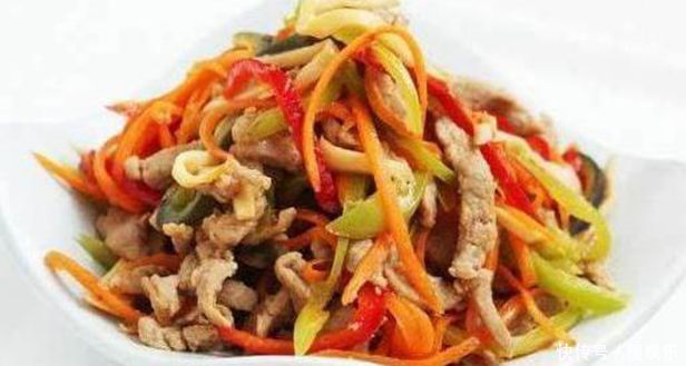 家味美食:葱香焖虾,红烧鹌鹑蛋,五丝羊肉,水果西米露的做法