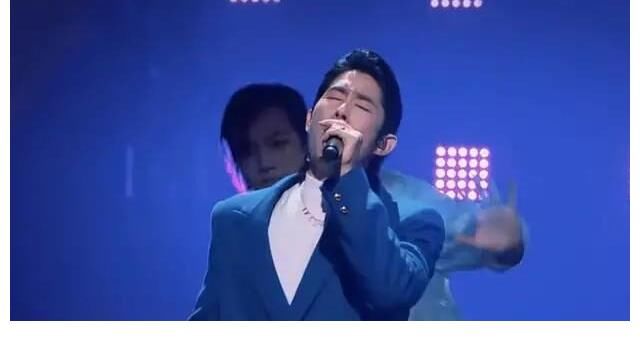 原创《追光吧！哥哥2》首播：舞美差，元素混乱，可惜了张卫健吴镇宇