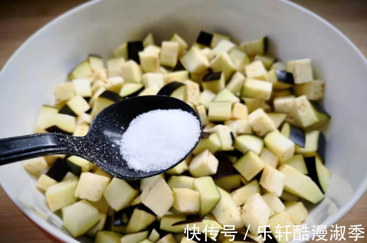 夏季|夏季这菜刚上市，眼下最鲜嫩，消食降三高，中老年人要多吃！