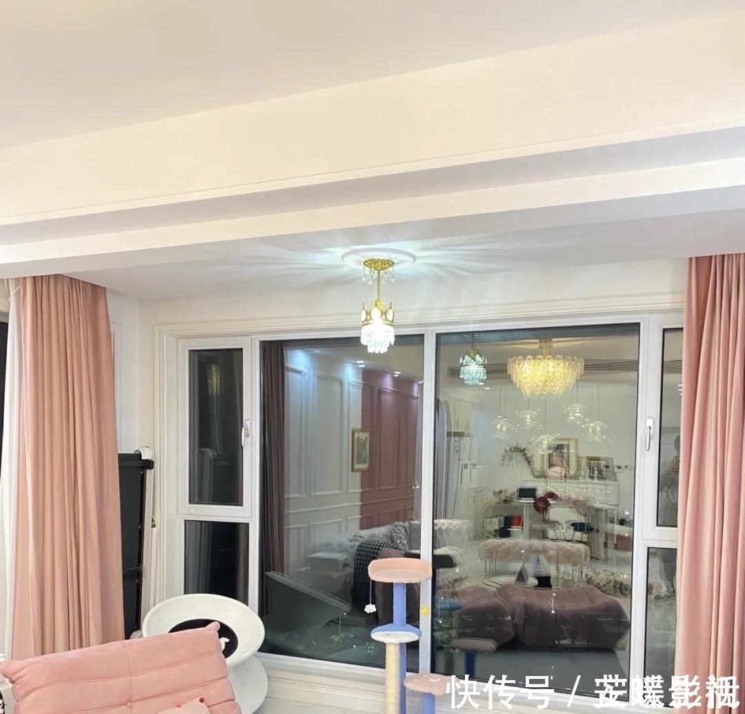 台面|女主128㎡新居,色彩碰撞带来的新颖浪漫体验,引得上万网友收藏