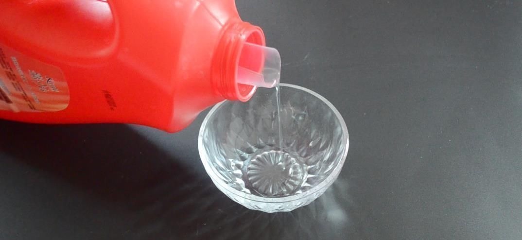 花露水倒进洗衣液里太实用了, 可惜很多人还不知道, 学会受用一生