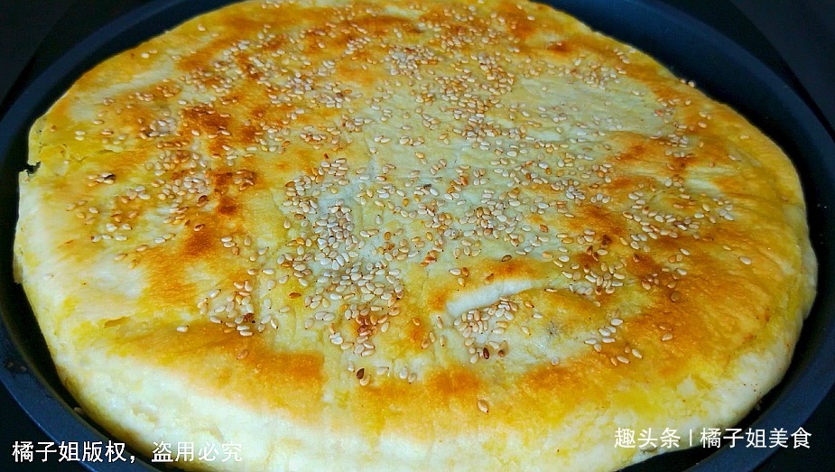 面粉别只蒸馒头了,农村妈妈30年的经验,教你做最好吃的发面饼