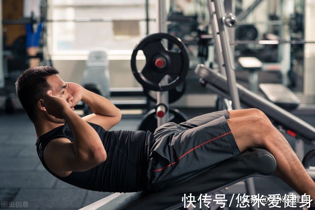 酸痛感|长期久坐不动体能下降，4种简单的训练方法，更有效锻炼身体