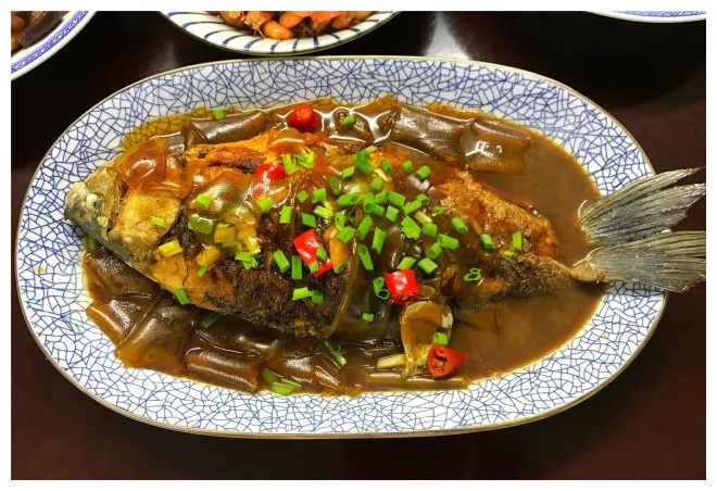 姐姐来吃饭，5菜1汤，不过百元，姐姐家的味道胜过山珍海味