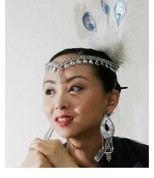 杨丽萍|邰丽华：千手观音领舞聋哑女孩，被富豪追求8年，如今怎样了？