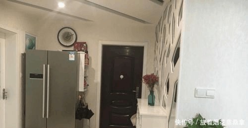 背景墙|不顾反对在卧室装两大排衣柜, 做完后大家都闭嘴了!