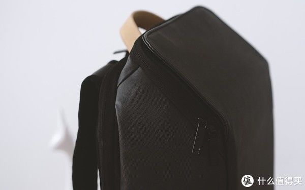 拉杆箱|君的生活日志 篇七十六:简约设计,丰富储物能力,地平线8号零感背包体验!