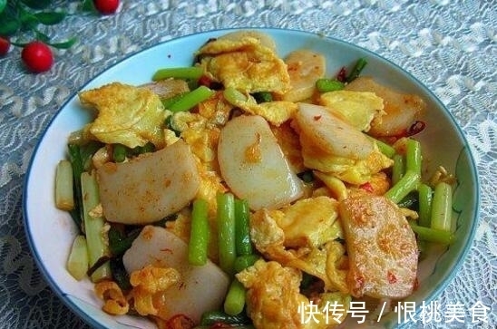 鸡蛋炒年糕|简单又美味的家常炒菜,口感丰富很下饭,特别易学易做
