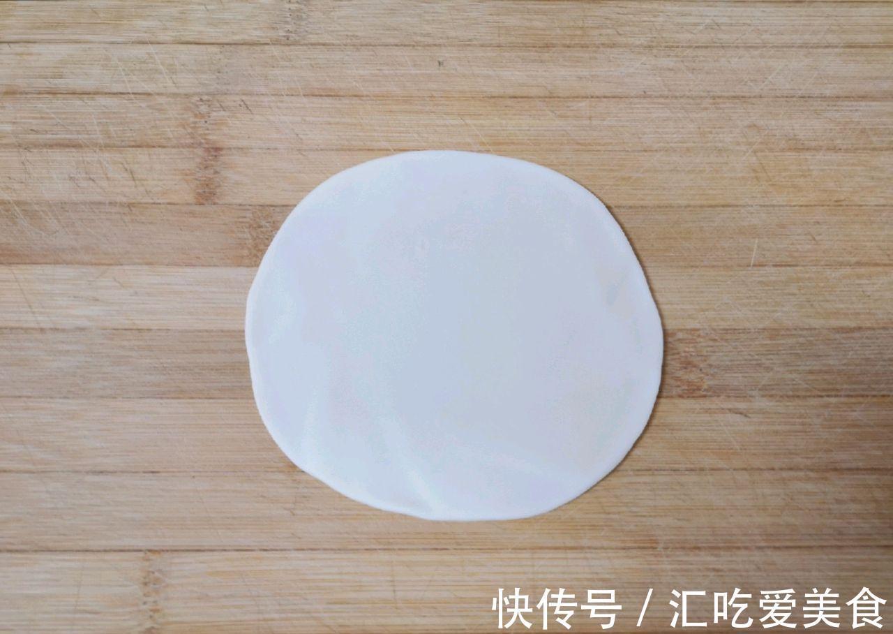 自制梅菜肉酱烧饼，在家也能吃到特色小吃，鲜香适宜，味道很棒