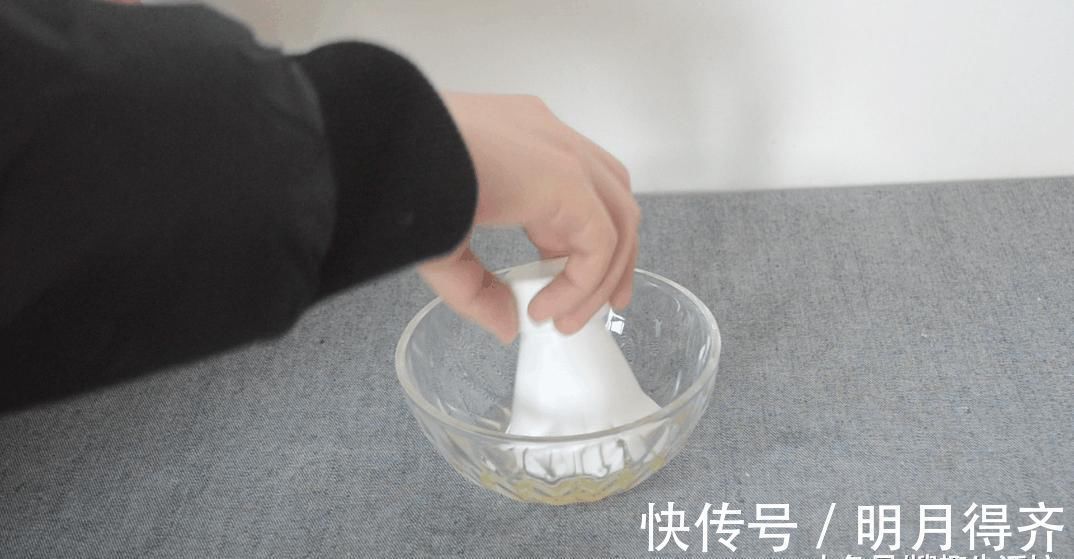 酸奶瓶子我再也不扔了, 这样改造放厨房太实用了, 家家户户都用得到