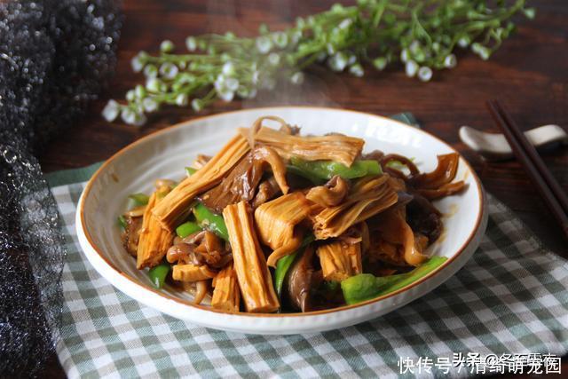 买回家蘑菇不会做,教你12道常见的几种蘑菇做法,补充营养味道鲜