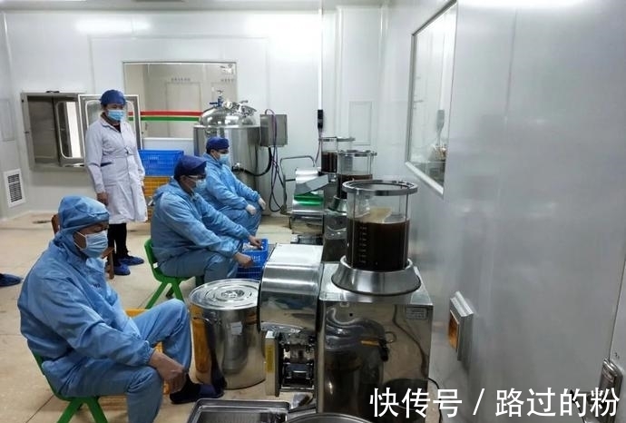 玉林市中医医院|连夜打包!玉林7550份防疫中药汤剂送往百色市抗疫一线