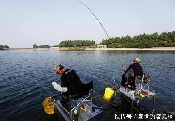 老钓鱼人的春钓秘诀,一试就灵,不想连竿都不行——盛世三渔