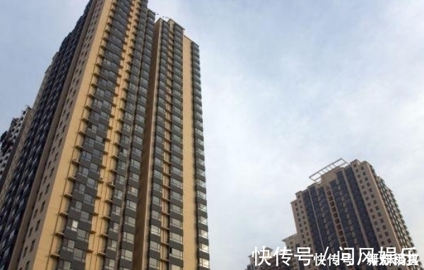 边房|同一栋楼,为何西户被“抢空”,东户却没人要内行人说出理由