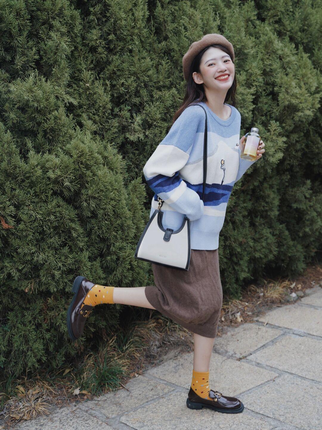 冬天|冬天怎么穿保暖又高级？看看这些“毛衣”穿搭，日常实用不挑人