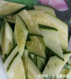 家常鸡蛋菜谱，黄瓜鸡蛋炒虾仁，简单美味营养，超级下饭，吃不够