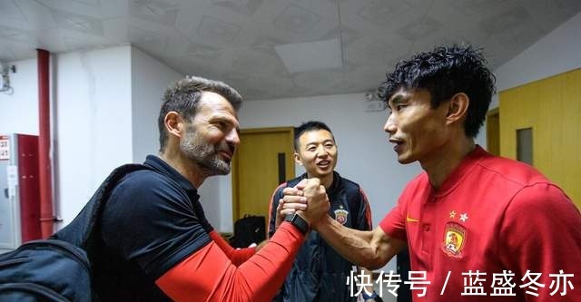 国足教练组|国足主帅交给郑智一项新任务,这也许将为他未来成为国足主帅铺路!