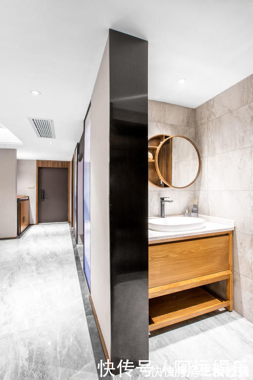 横厅|看完她家才知,没有红木与雕花的现代新中式,依然可以美到极致!