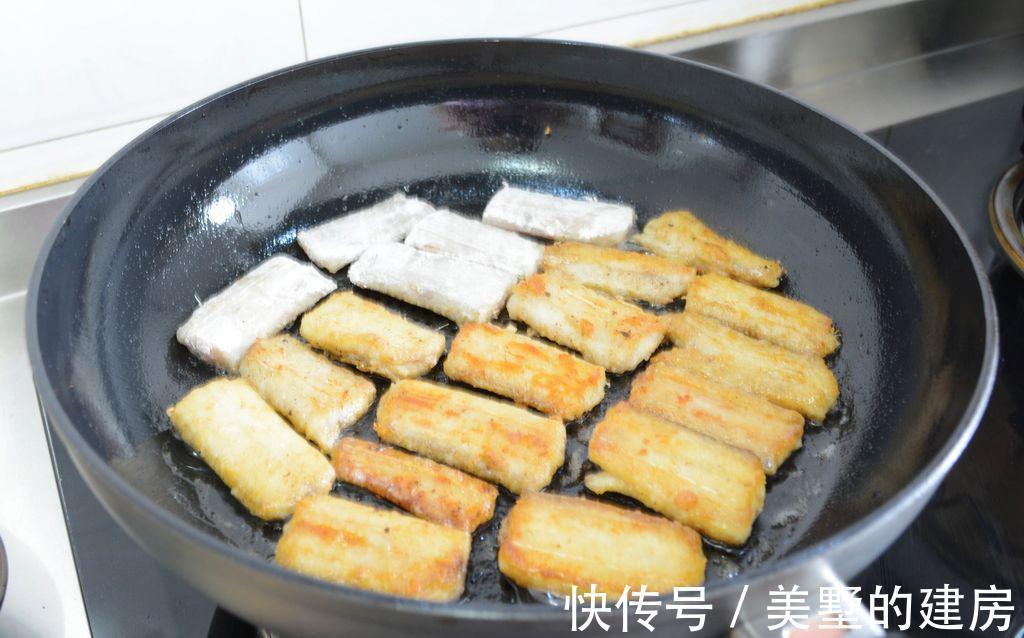 家常香煎带鱼，外酥里嫩，咬一口味道真赞，家人都爱吃